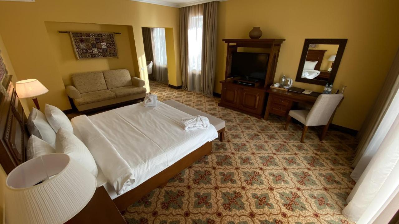 Samal Resort & Spa Almaty Luaran gambar